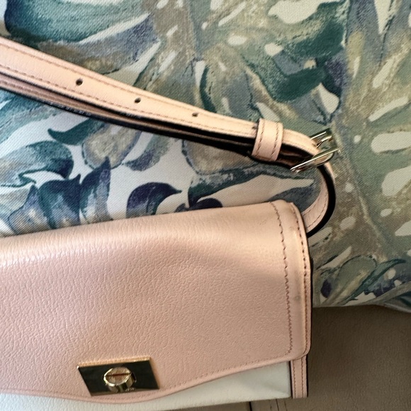 Pretty Pink KATE SPADE Crossbody Purse - Picture 8 of 11